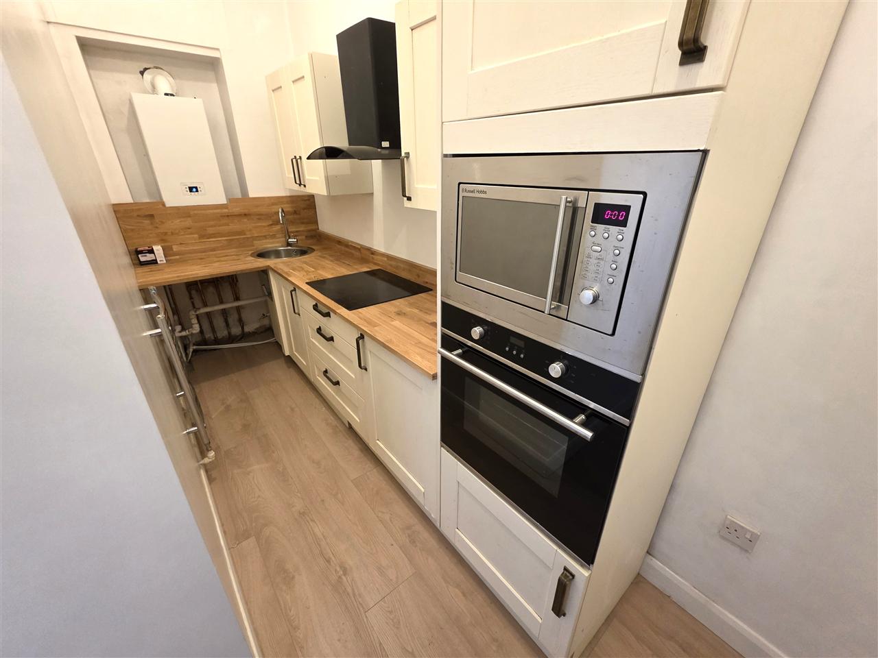 Flat Hampden Terrace in Glasgow
