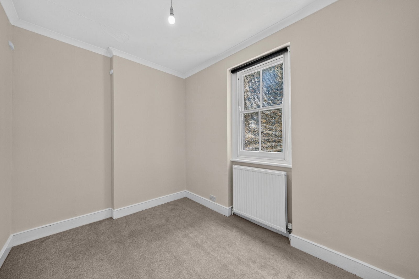 Flat Cambridge Road in Greater London