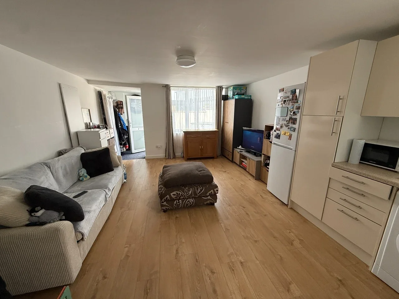 Flat Rennishaw Way in Northampton