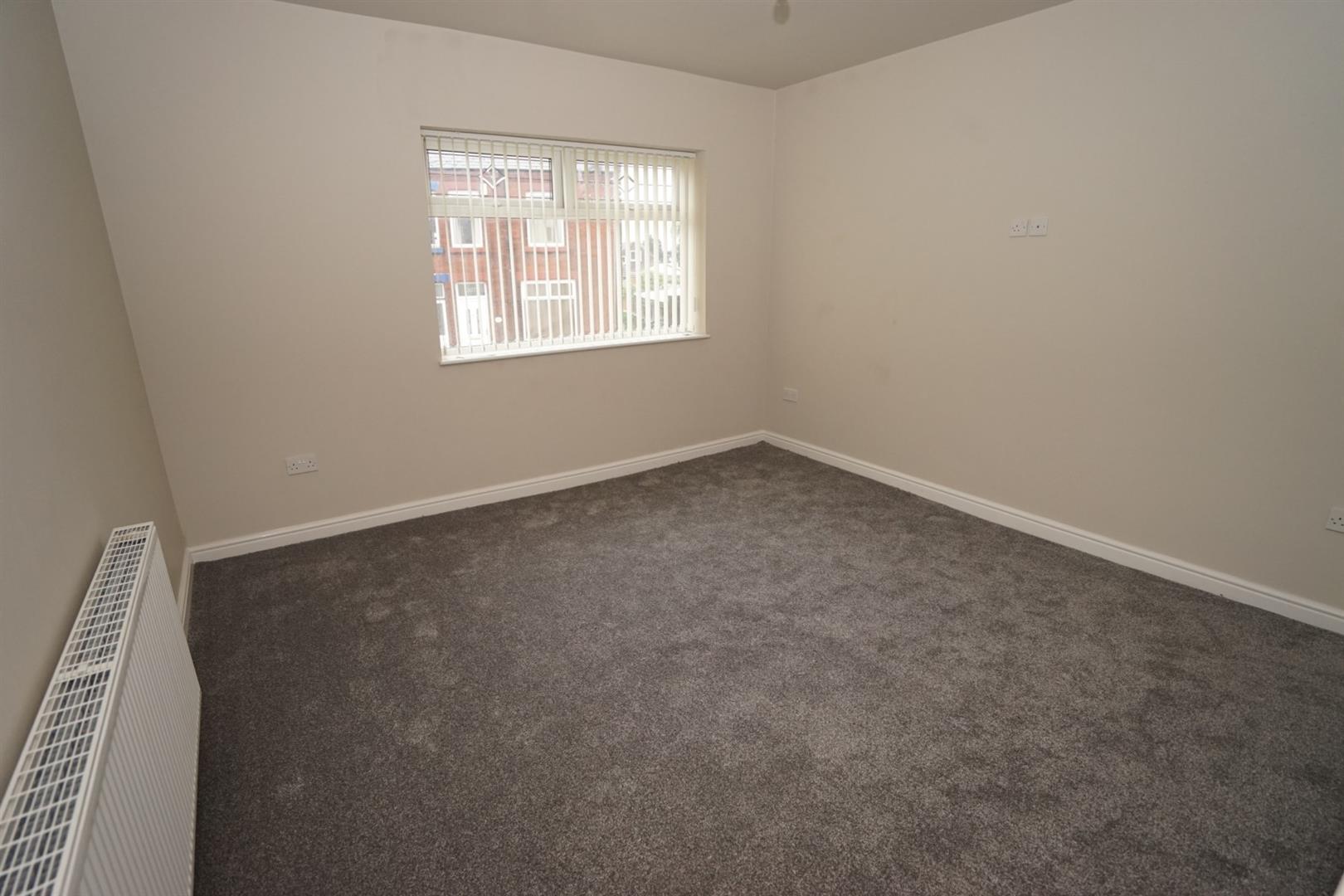 Flat Manchester Road in Blackrod