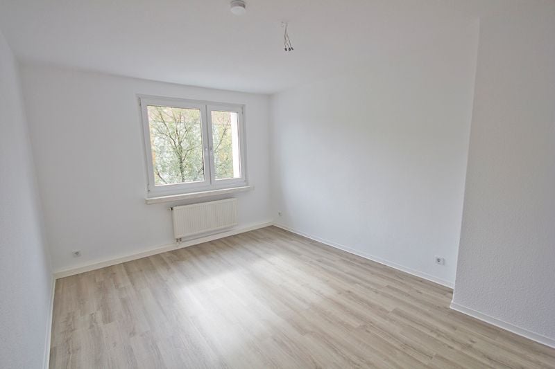 Zimmer Paul-Suhr-Straße in Halle (Saale)