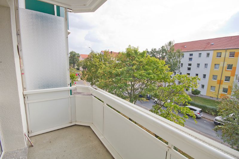 Zimmer Paul-Suhr-Straße in Halle (Saale)