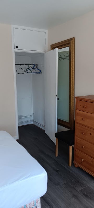 Room Cavendish Street in Greater London