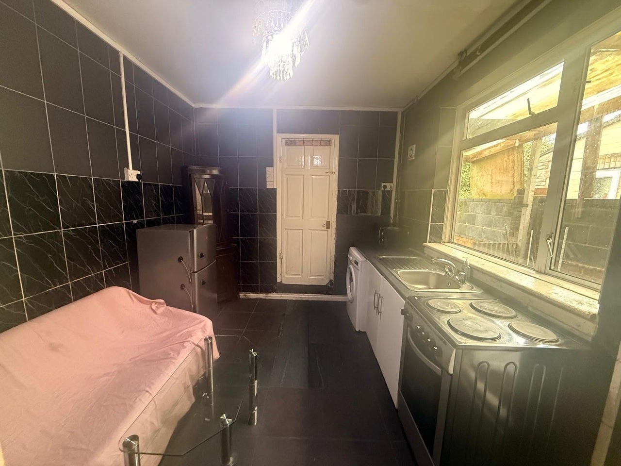 Flat Wimborne Road in Luton