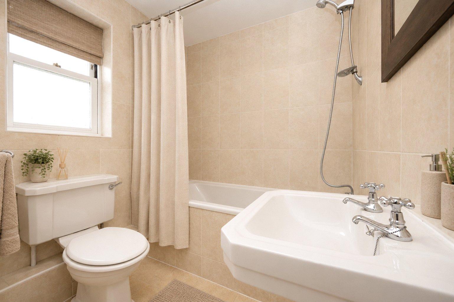 Flat Ramsey Lodge Court in St Albans