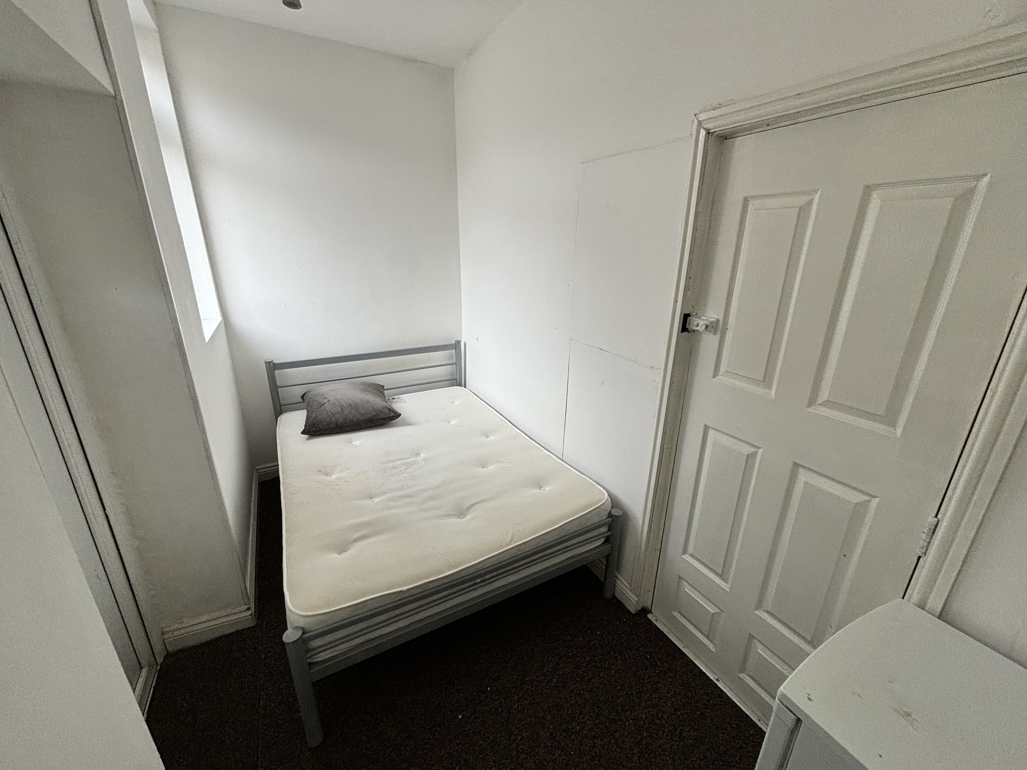 Flat Upper Bond Street in Hinckley and Bosworth