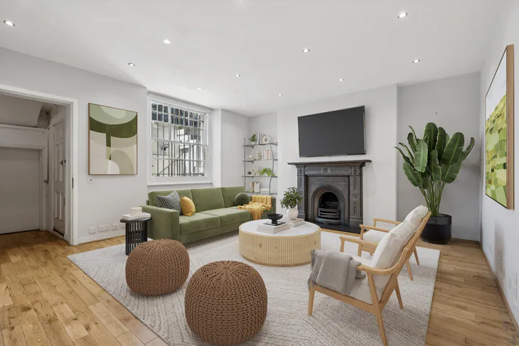 Flat Connaught Square in City of Westminster
