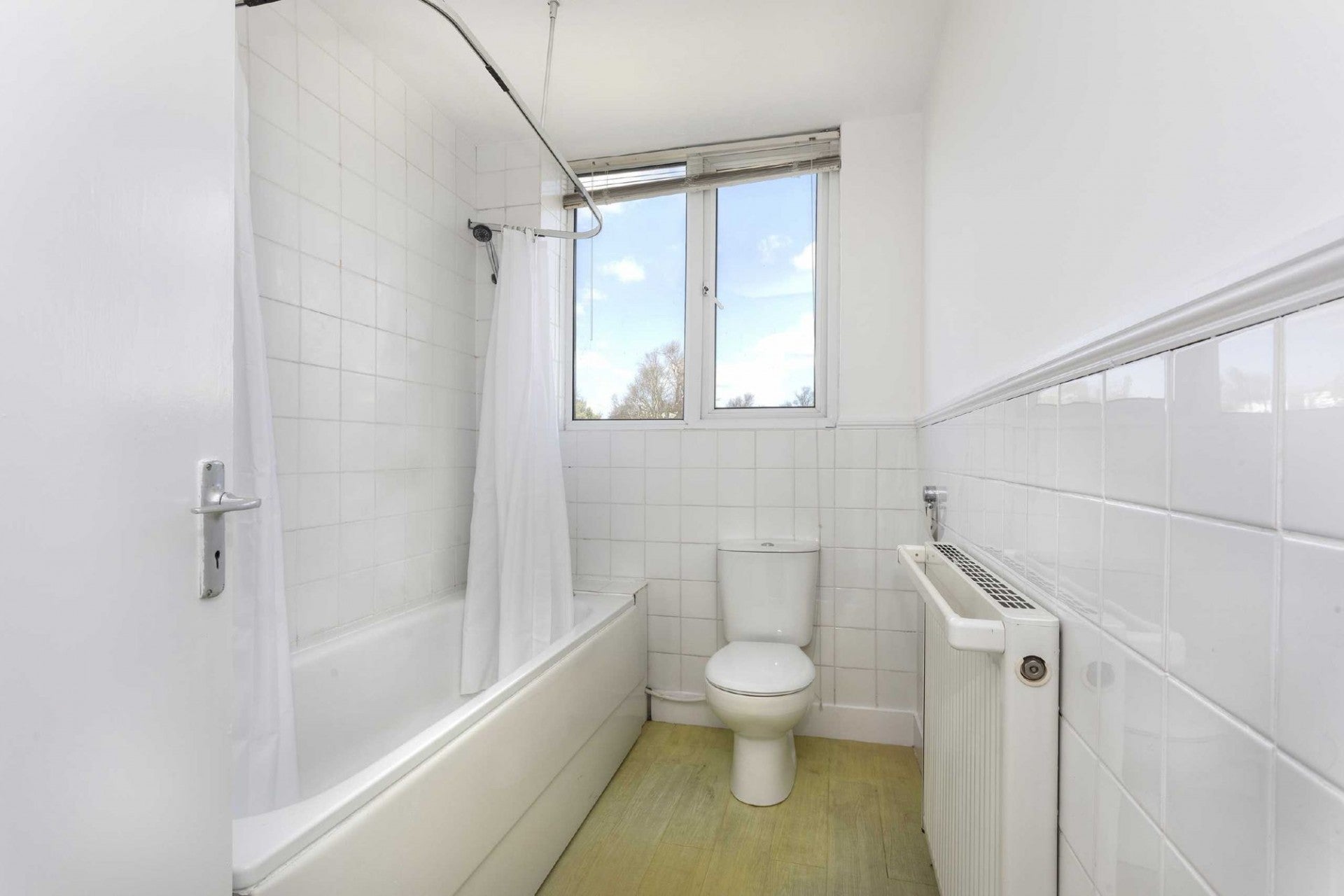 Flat Wilbury Avenue in Portslade by Sea
