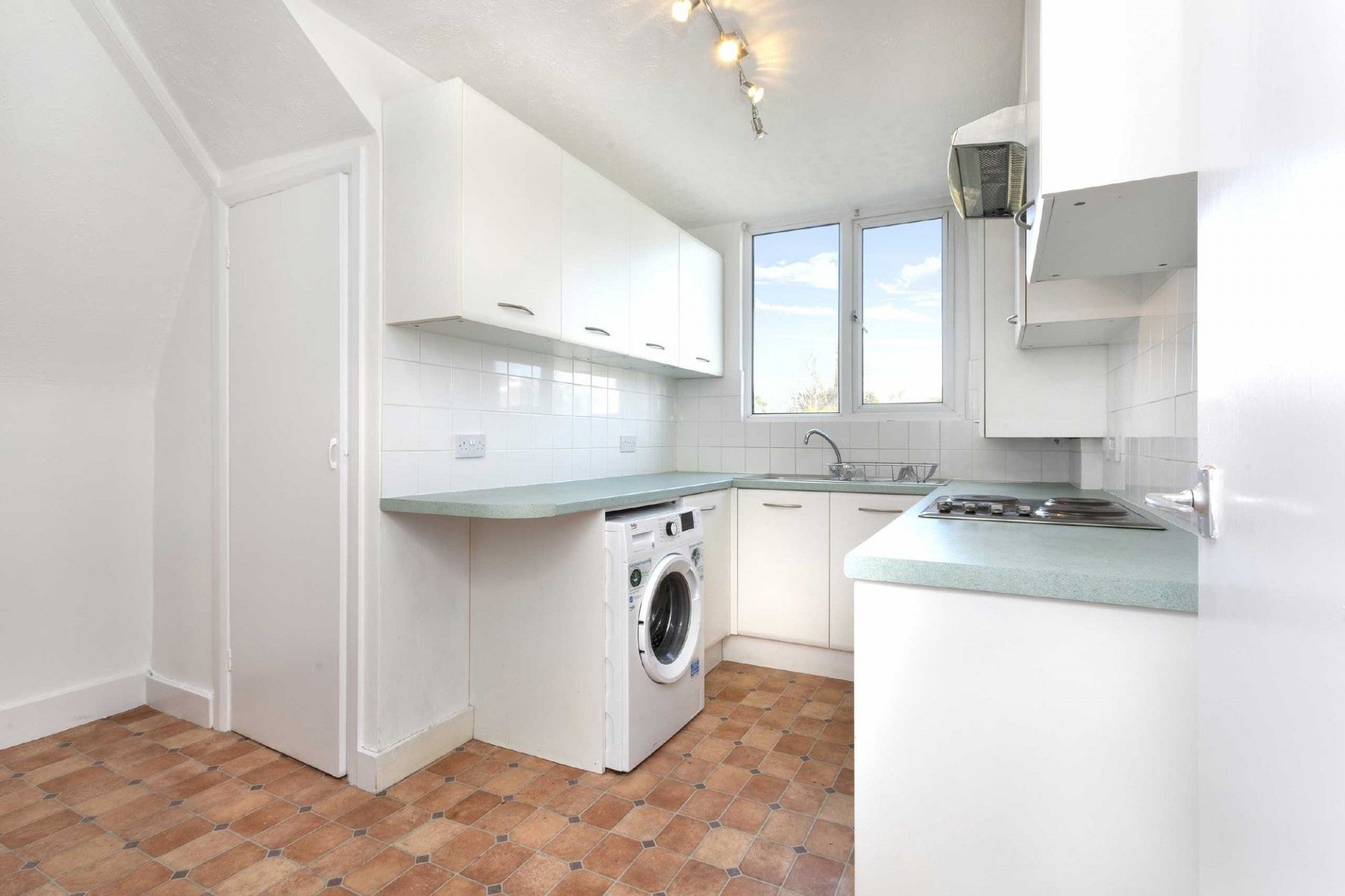 Flat Wilbury Avenue in Portslade by Sea