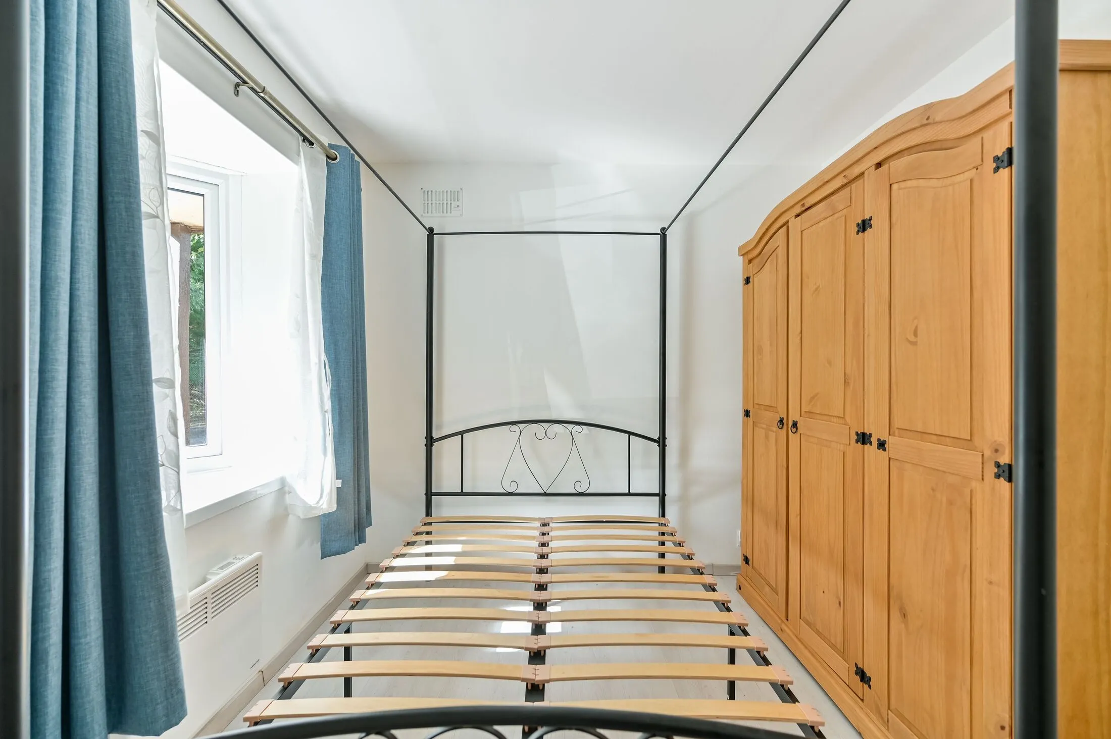 Flat Weavers Close in Greater London