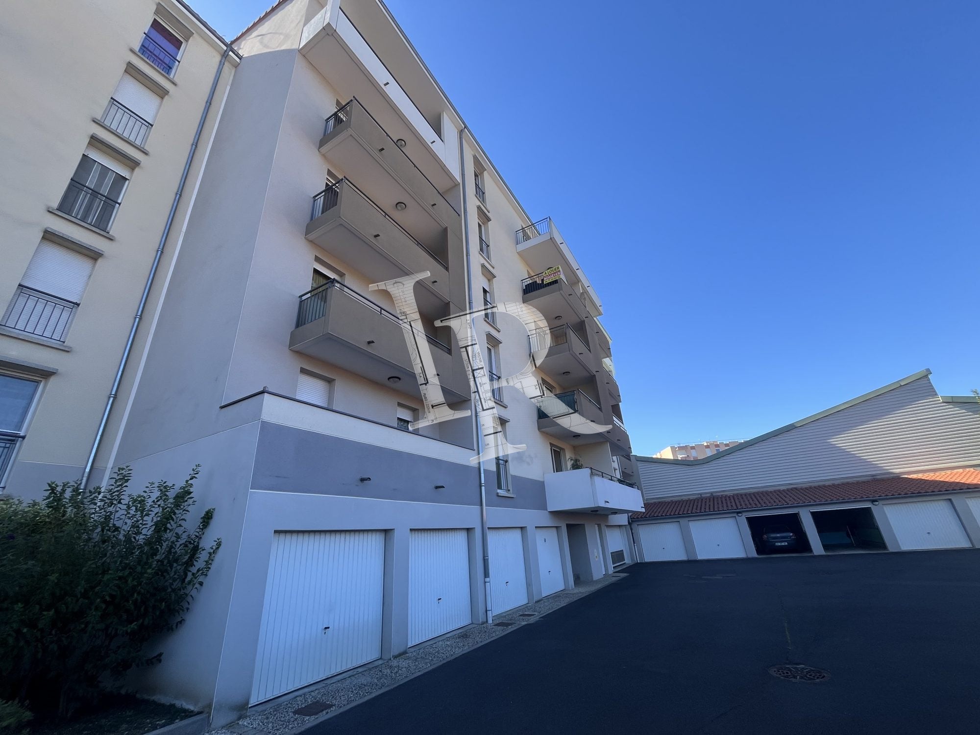 Appartement Avenue Charles Dupuy à Brives-Charensac