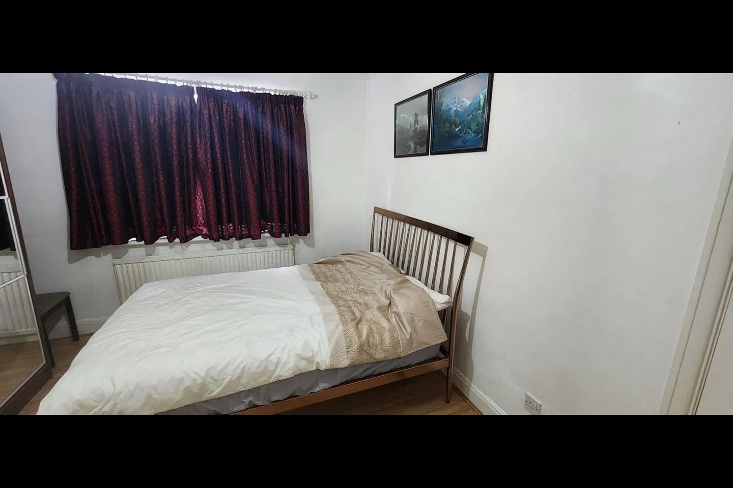 Room Long Elmes in Greater London