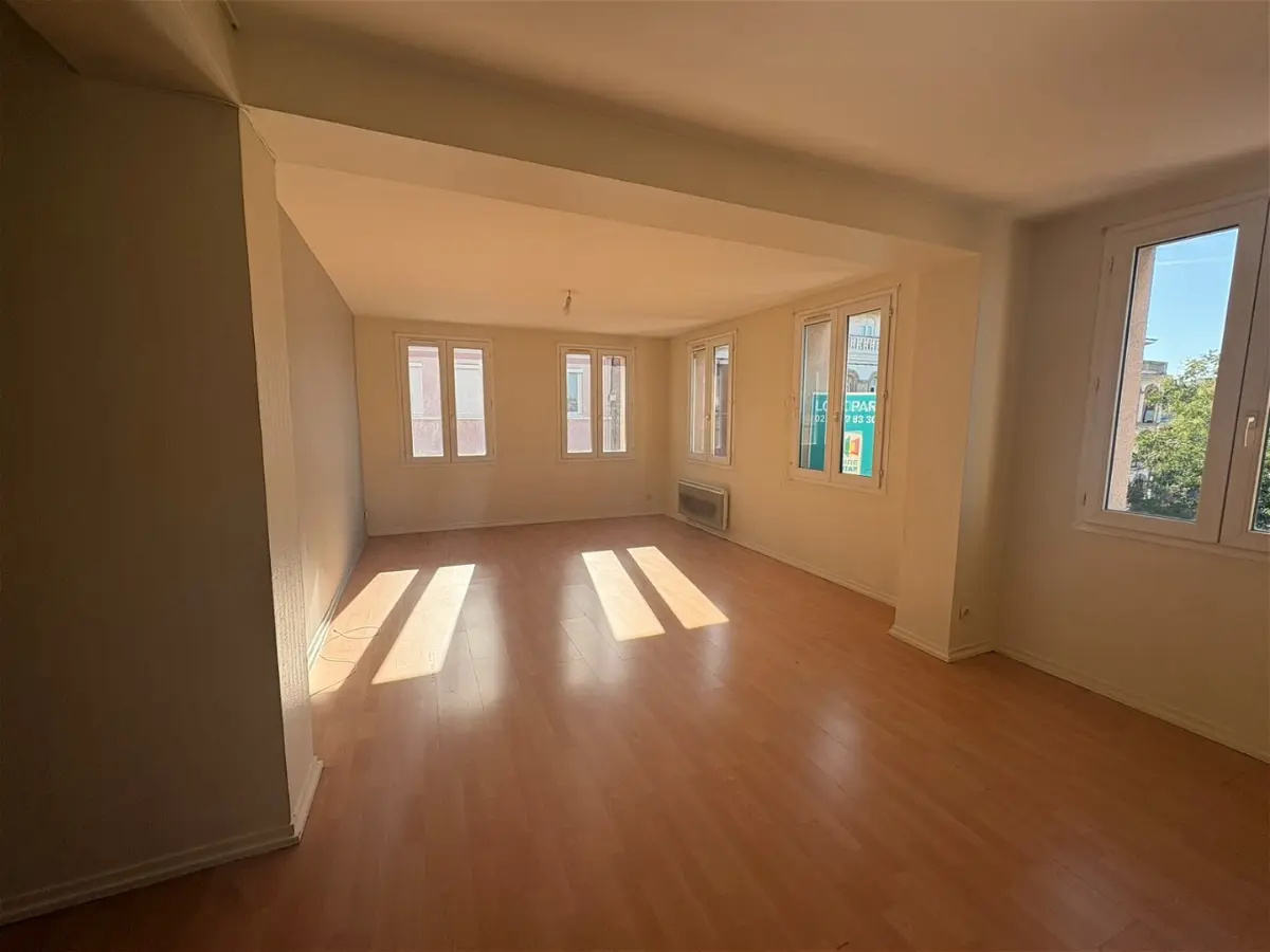 Flat Rue Sainte-Cécile in Elbeuf