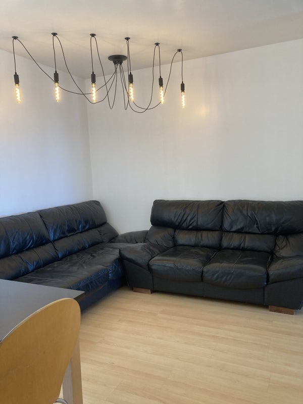 Room New Mart Gardens in City of Edinburgh