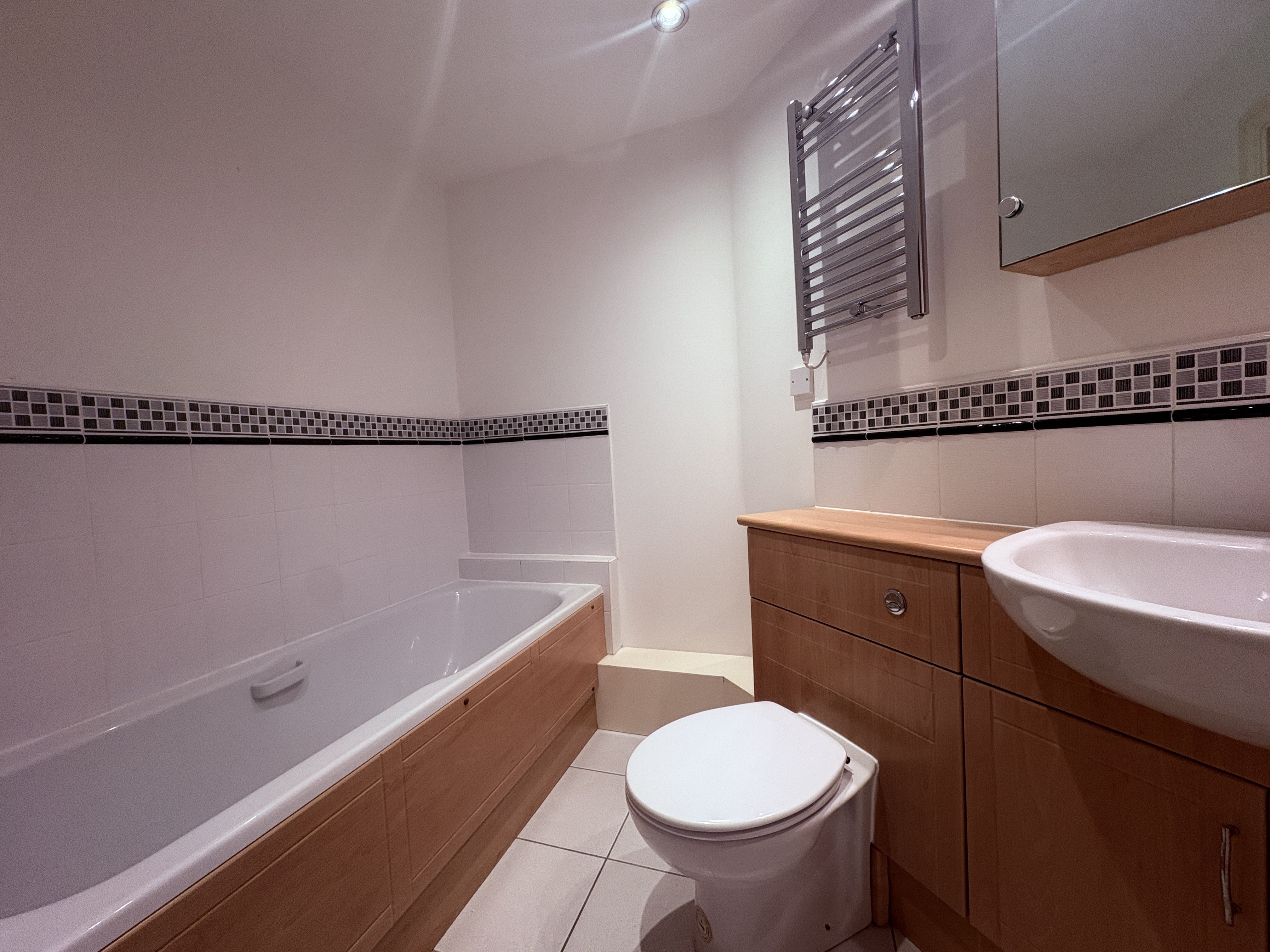 Flat Dingle Close in Radcliffe