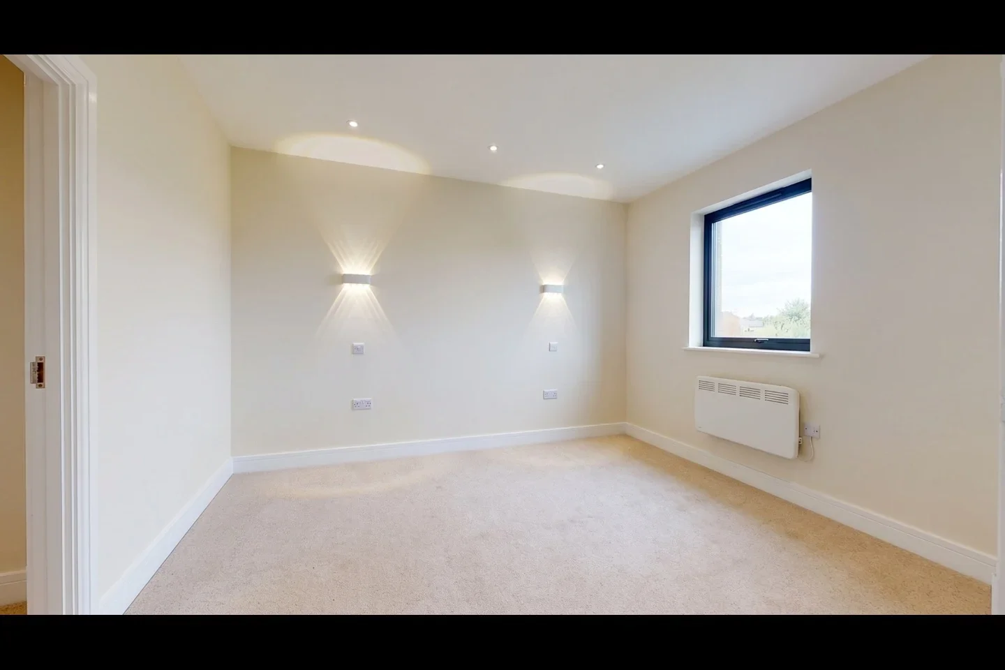 Flat Priory Road in Dartford