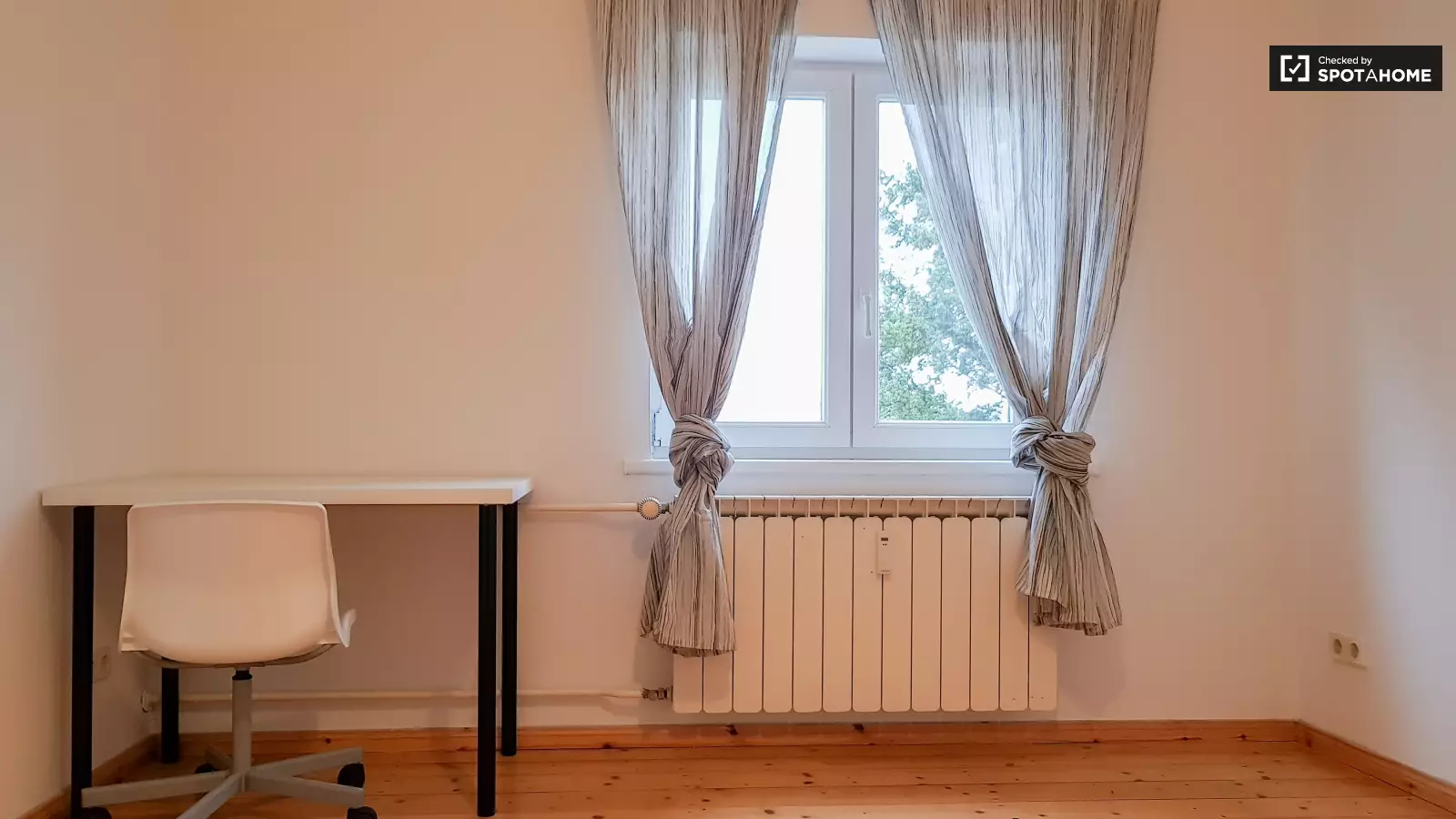 Wohnung Aronsstraße in Berlin