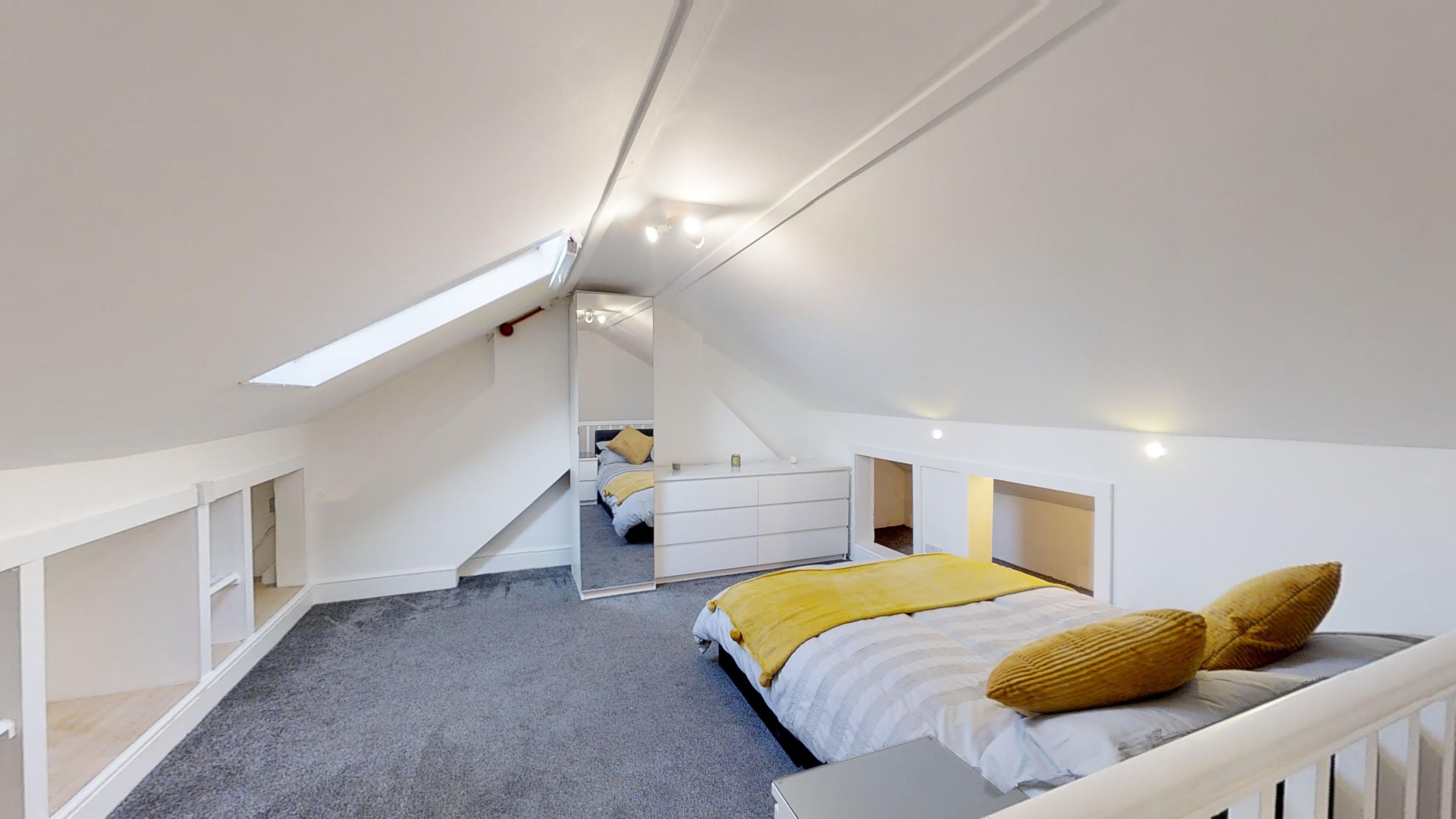 Room King Edward Road in Maidstone