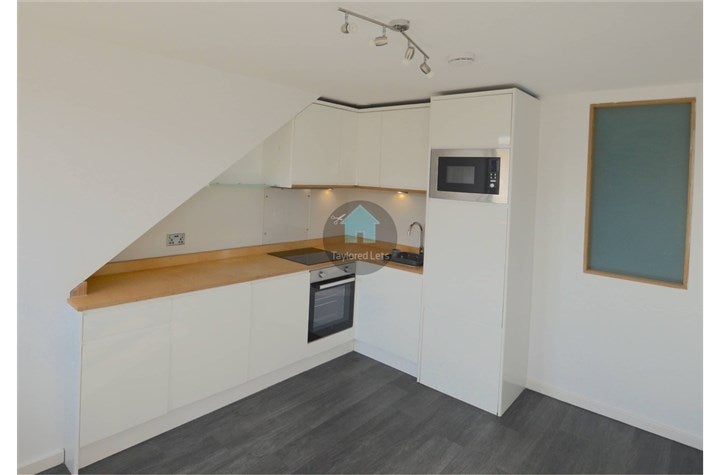 Flat Heaton Road in Newcastle upon Tyne