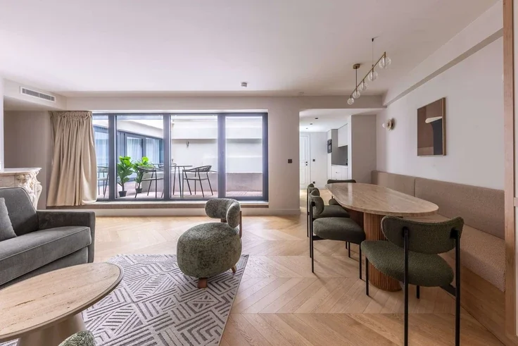 Flat Rue de Caumartin in Paris