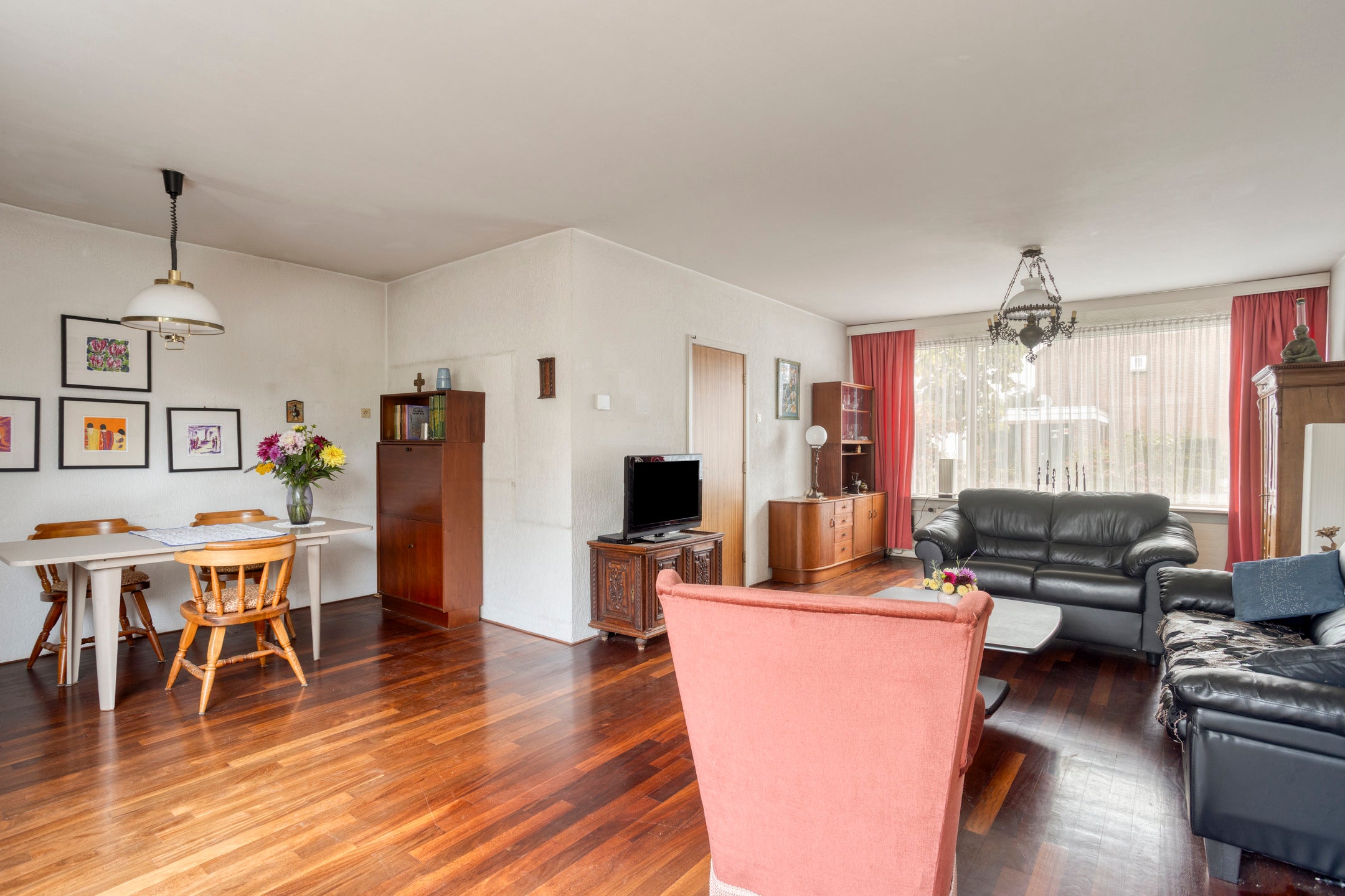 Tussenwoning te koop: Thorbeckestraat 18, Oss