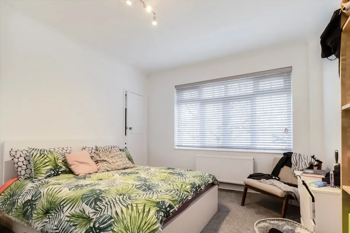 Flat Godley Road in Greater London