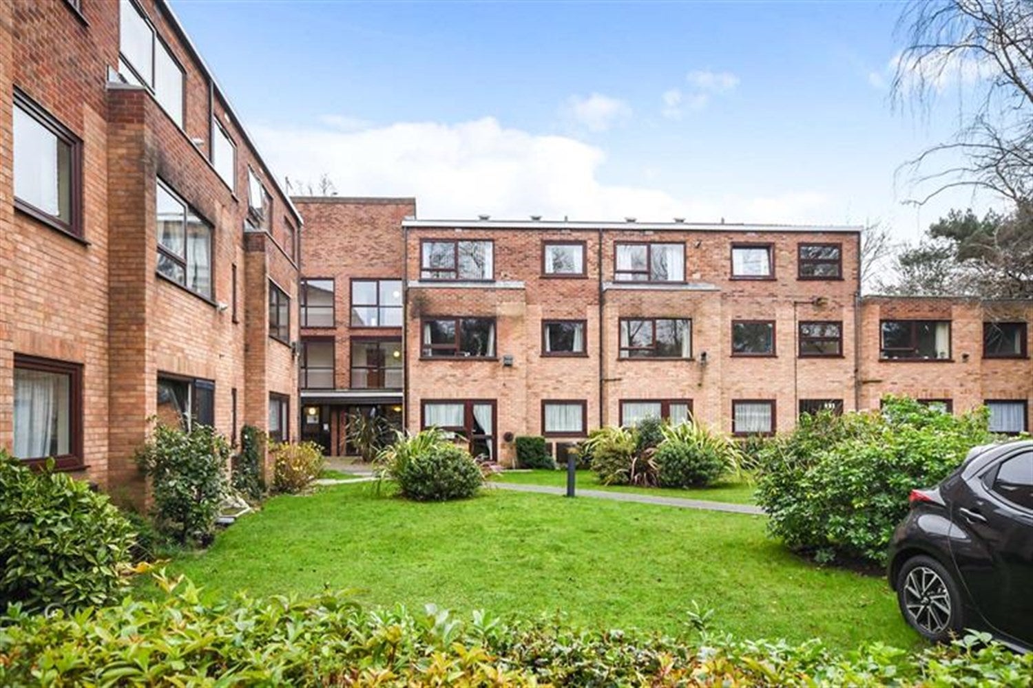 Flat Lansdowne Road in Bournemouth
