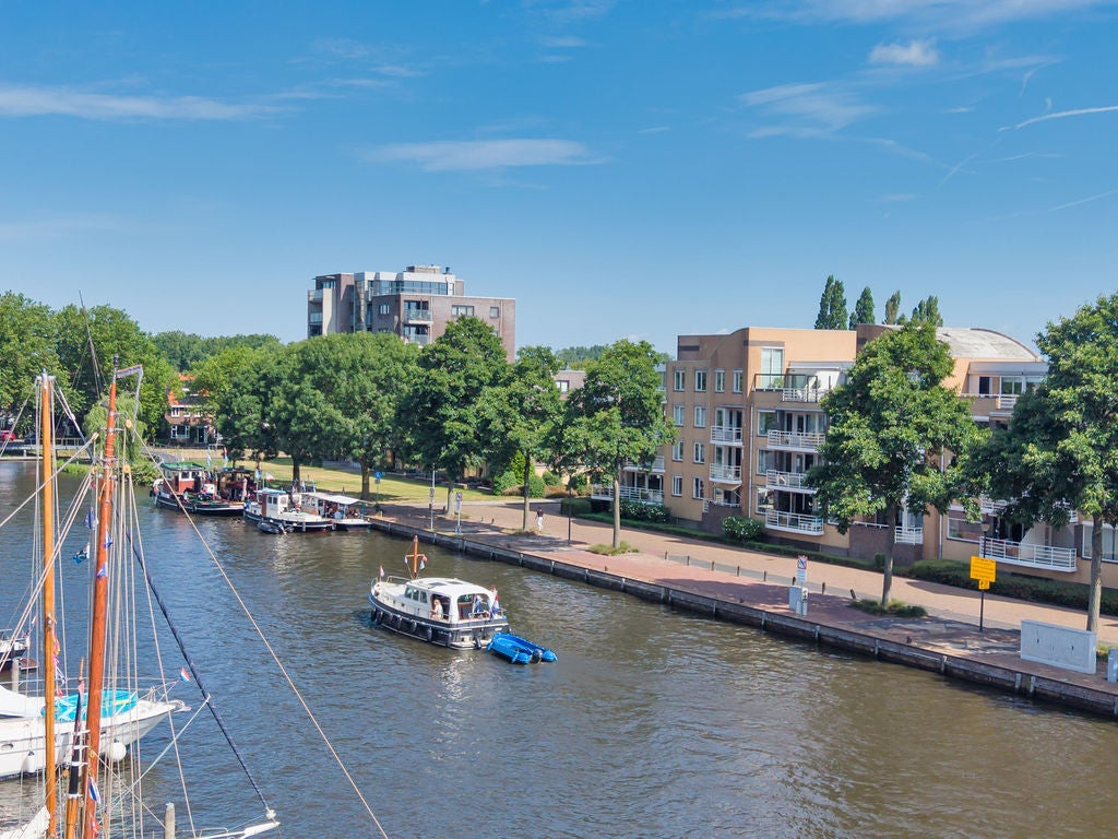 Appartement te koop: Flitsstraat 42, Sneek