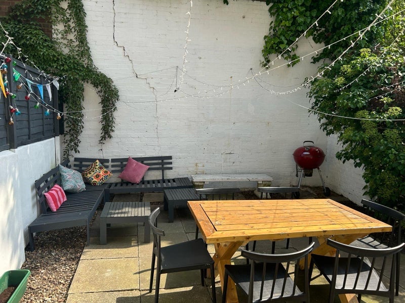 Room Santley Street in Greater London