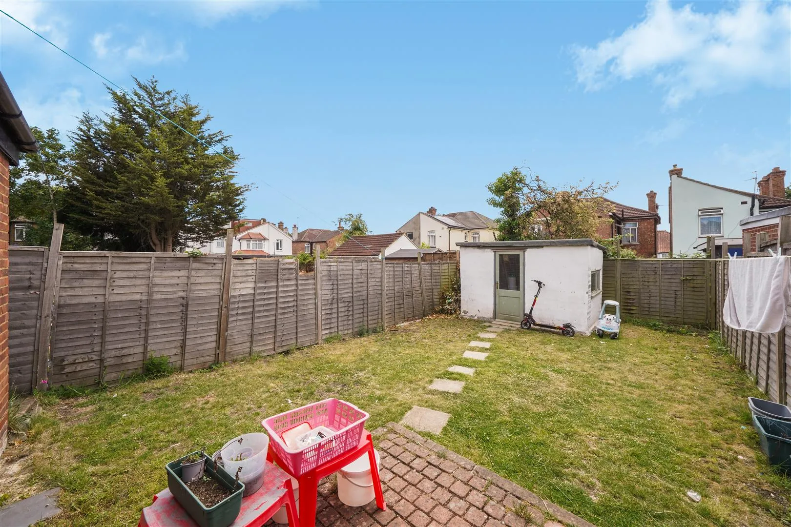 House Rugby Avenue in Greater London