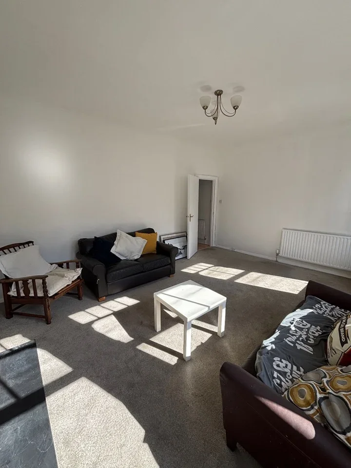 Flat Gilbey Road in Greater London