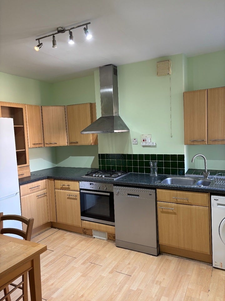 Flat Gilbey Road in Greater London