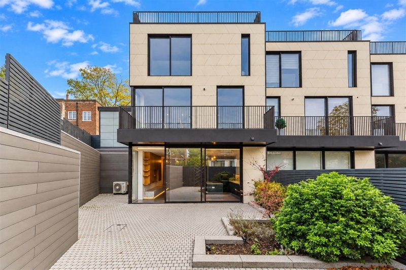 House Finchley Road in Greater London