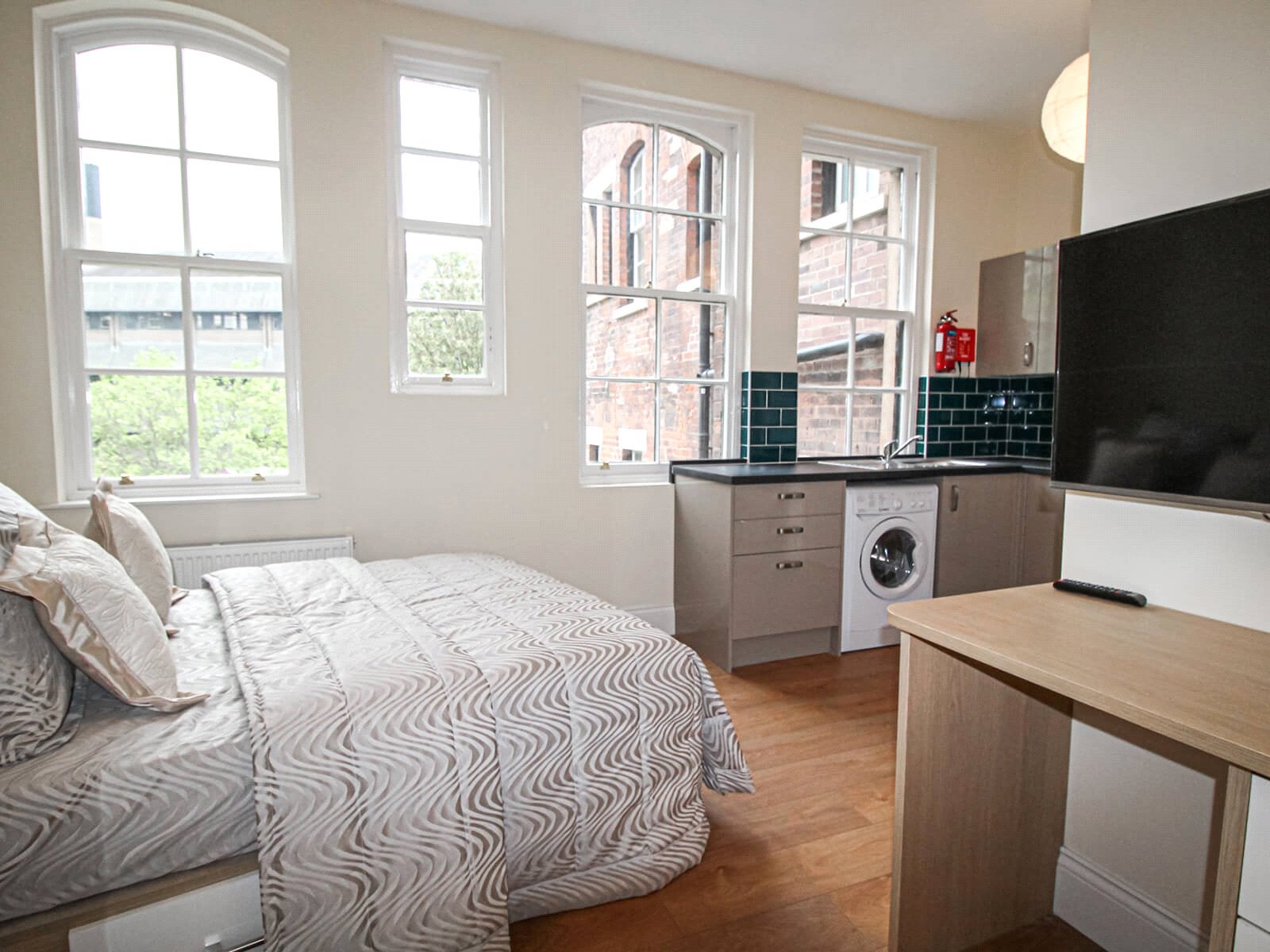 Flat Clarendon Road in Leeds