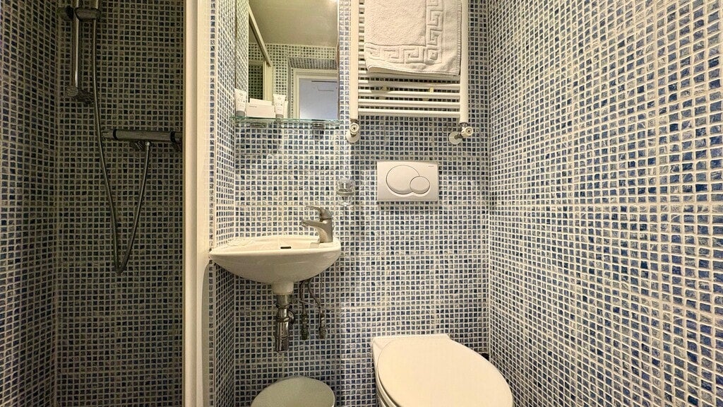 Flat Mabledon Place in Greater London