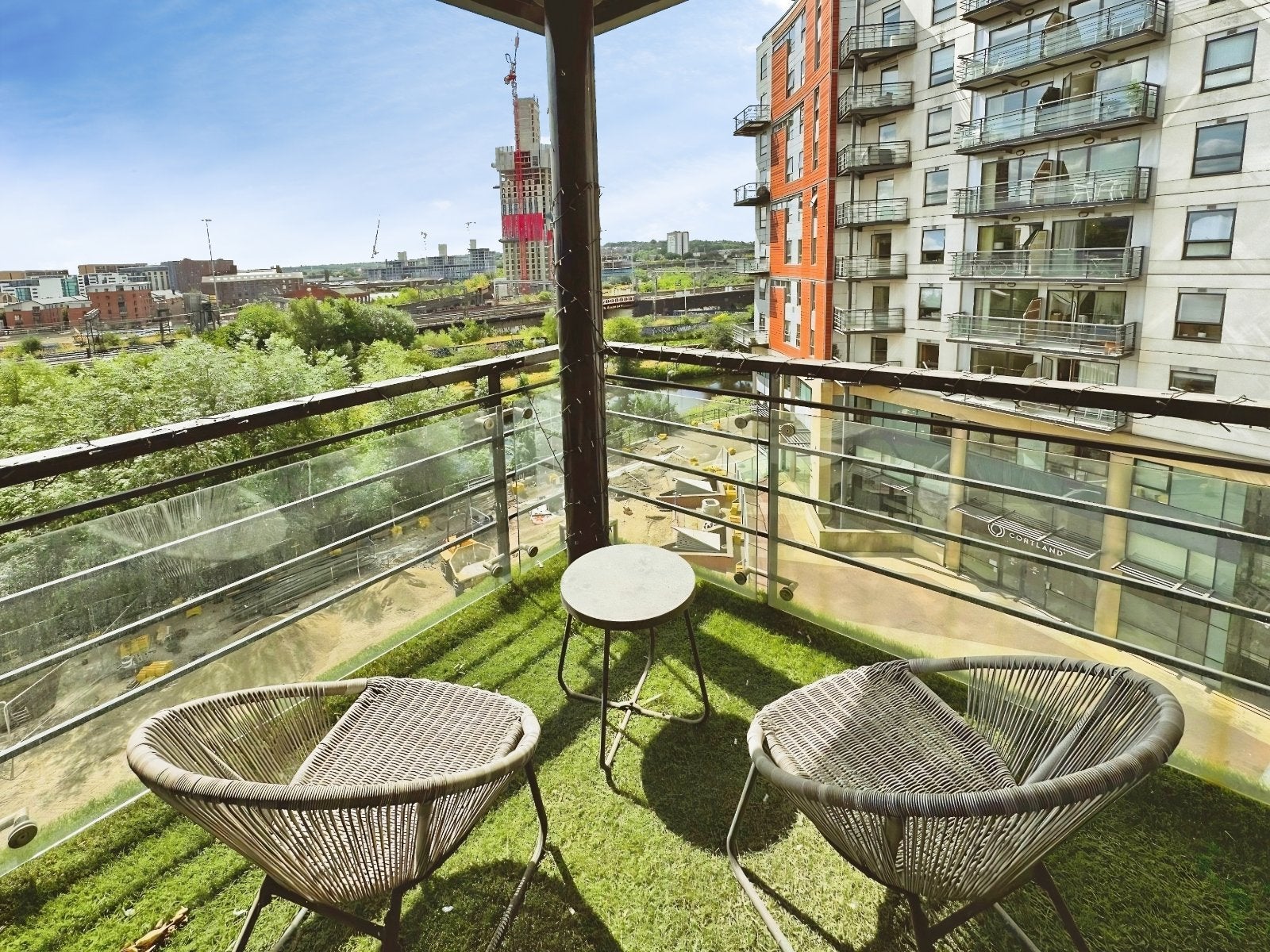 Flat Whitehall Riverside in Leeds
