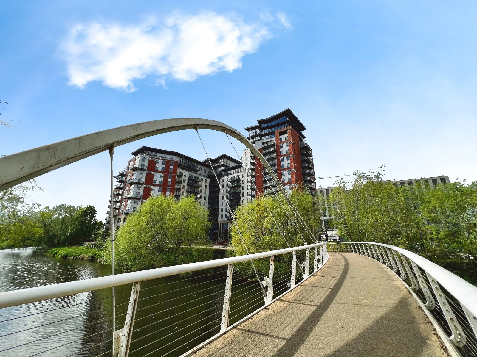 Flat Whitehall Riverside in Leeds