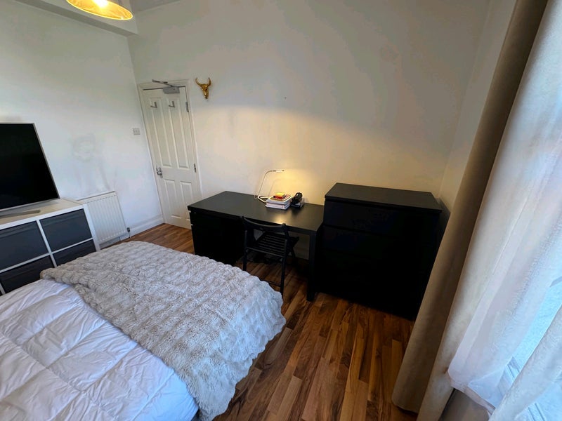 Room Townsend Road in Greater London