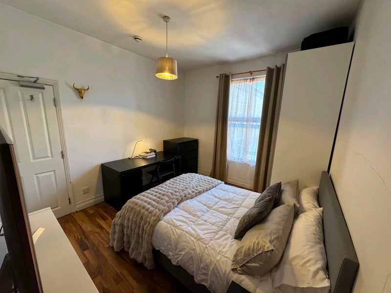 Room Townsend Road in Greater London