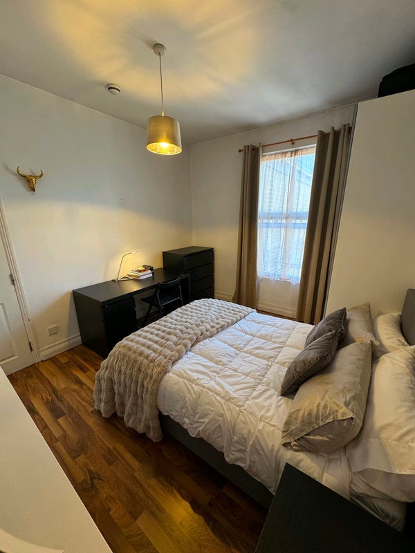Room Townsend Road in Greater London