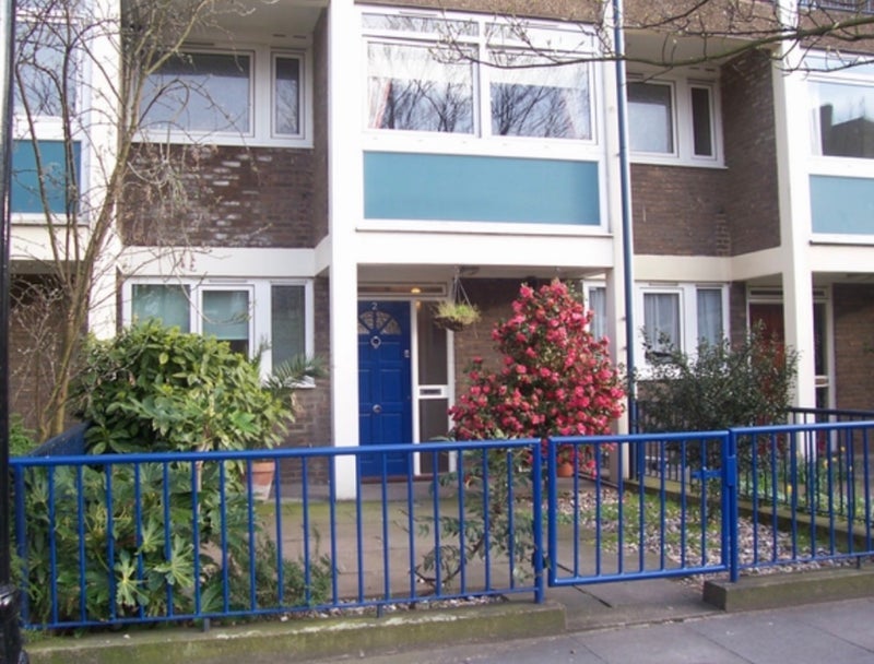 Room Wrights Road in Greater London