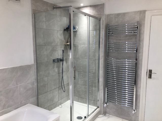 Room Carlton Road in Greater London