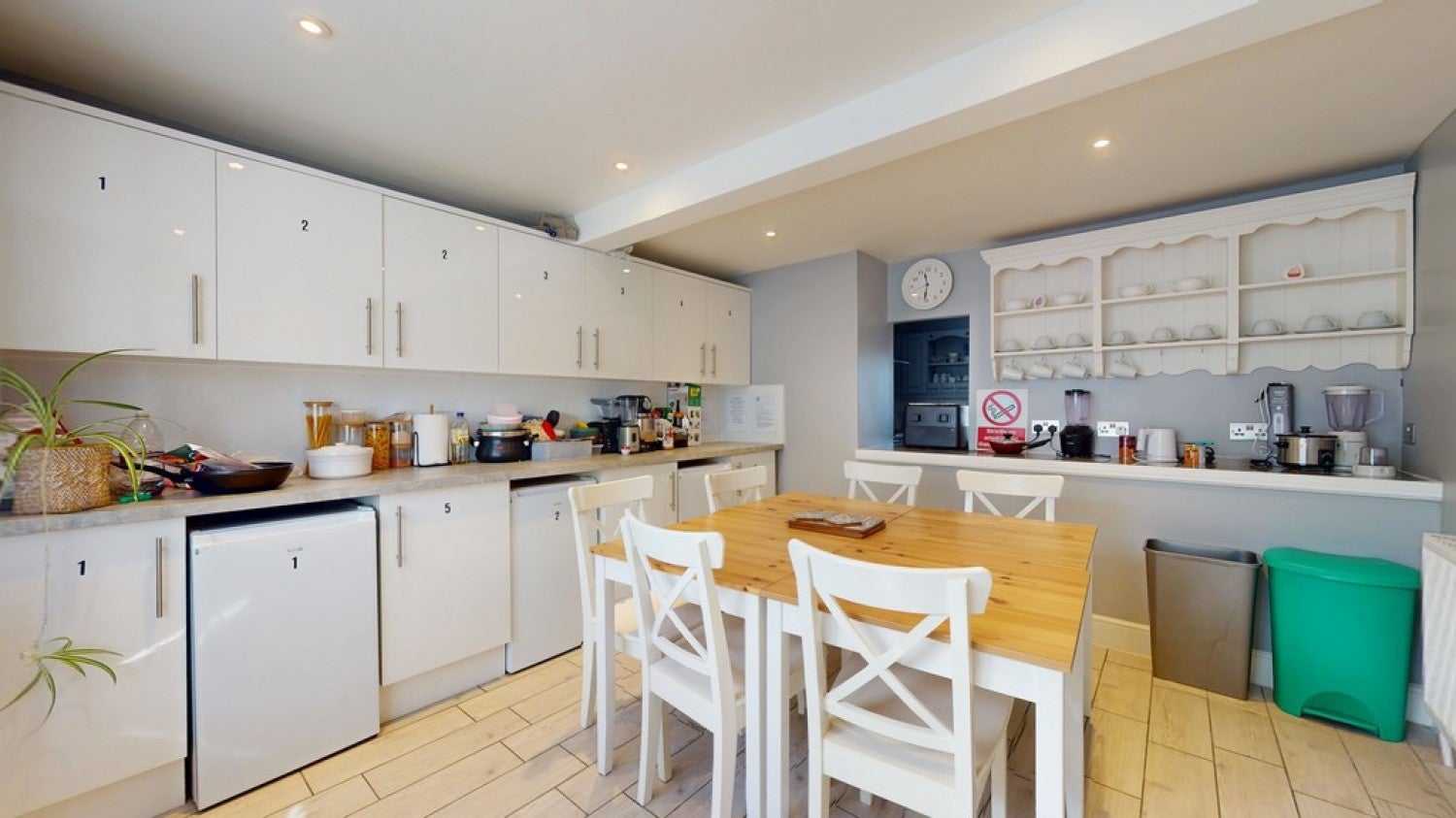 Room King's End in Cherwell District