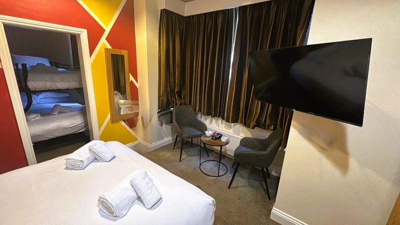 Room Bath Road in Bournemouth