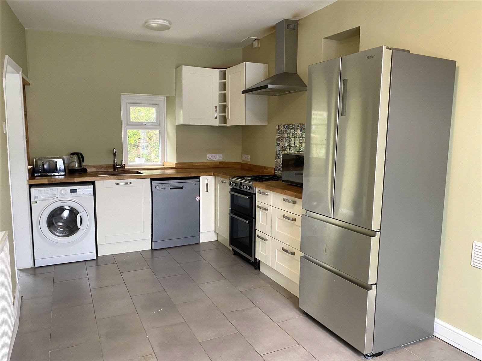 House A4058 in Porth
