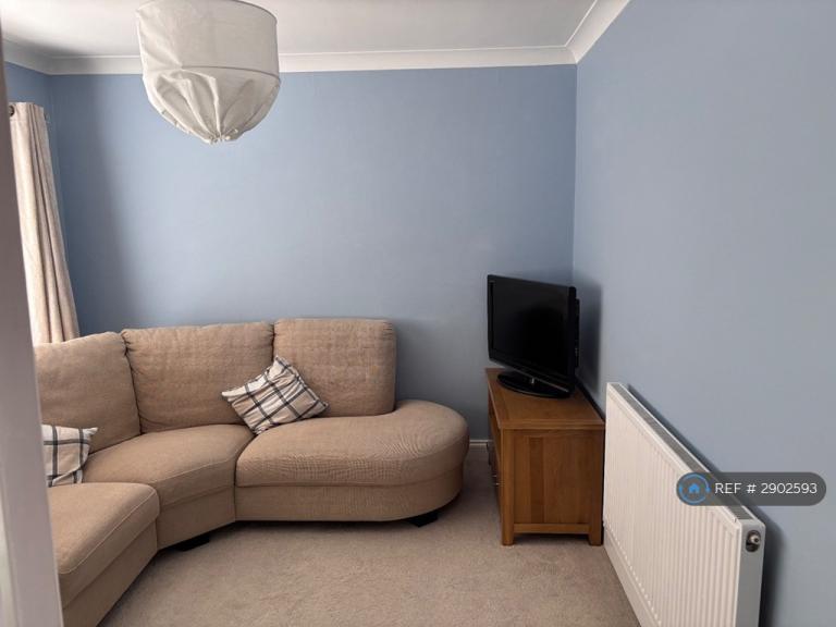 Flat Mountbatten Avenue in Test Valley