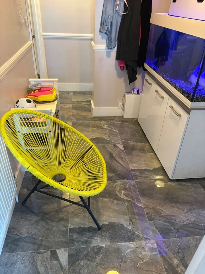 Room Sandfield Passage in Greater London