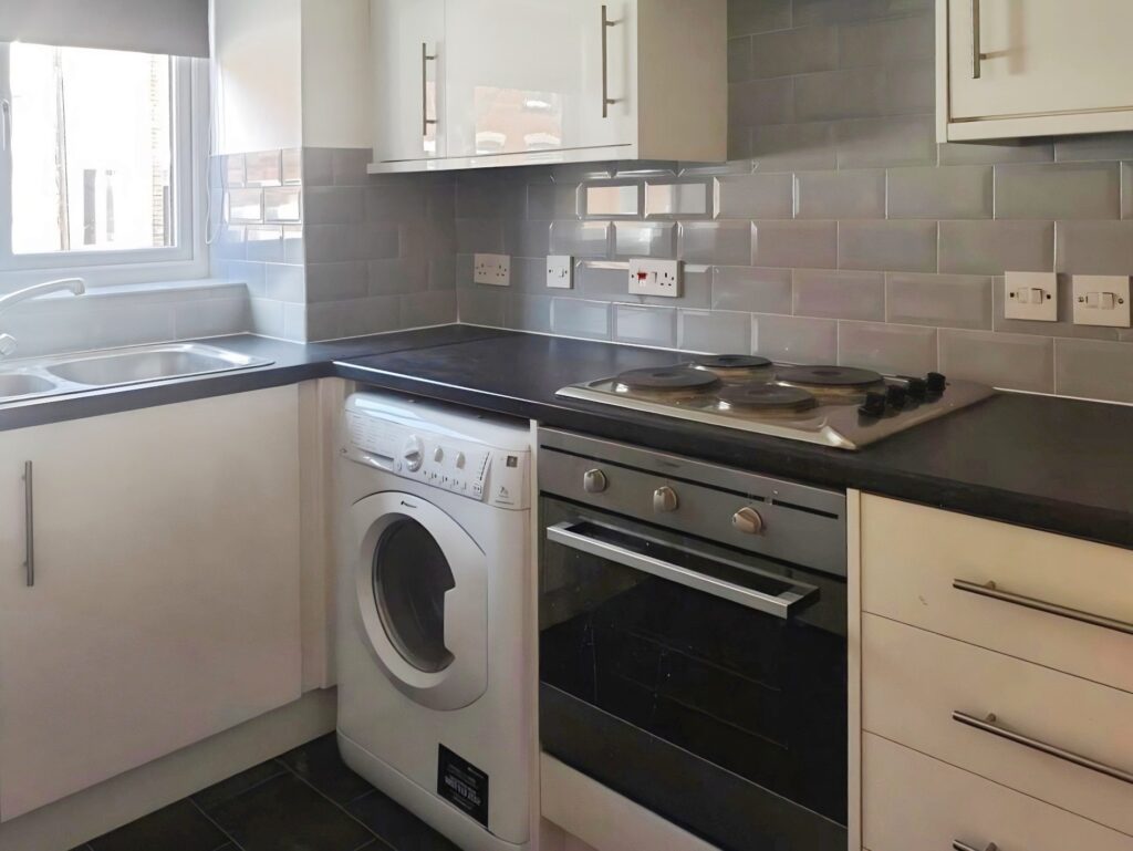Flat Crompton Street in Chelmsford