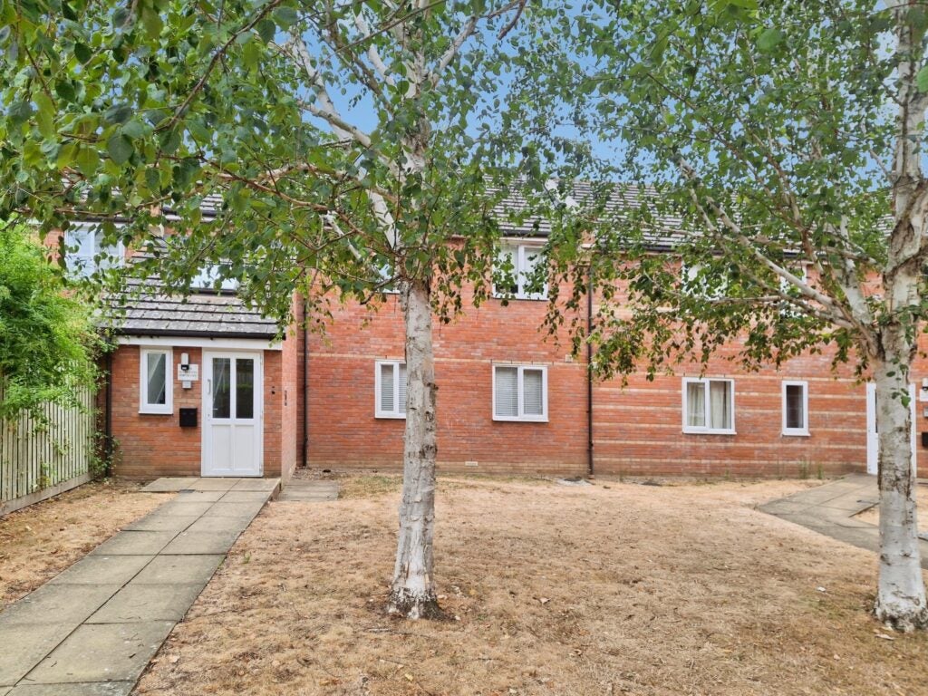 Flat Crompton Street in Chelmsford