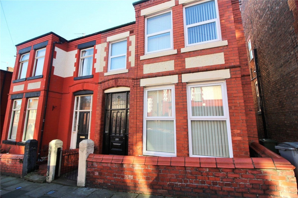 House South Hill Road in Oxton Village